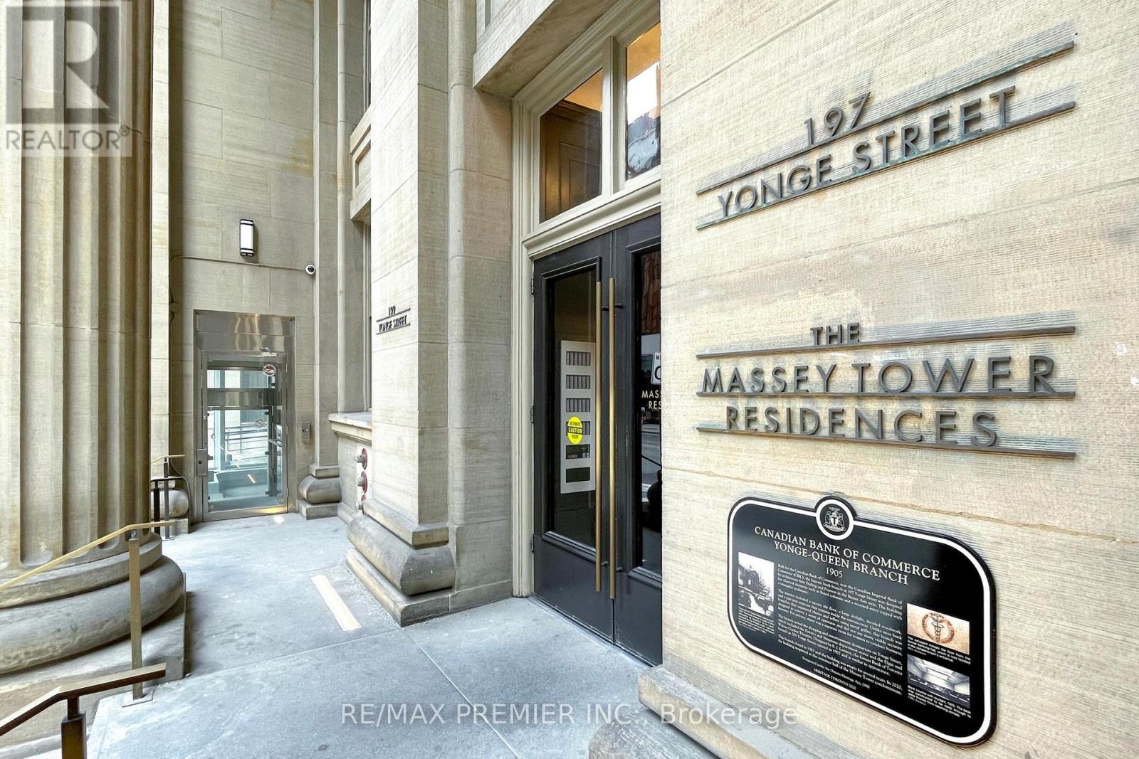 2303 - 197 Yonge Street, Toronto, Ontario  M5B 0C1 - Photo 5 - C12732472