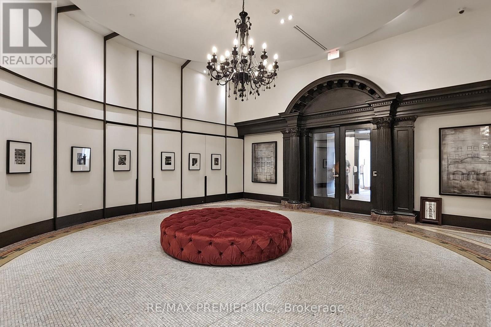 2303 - 197 Yonge Street, Toronto, Ontario  M5B 0C1 - Photo 7 - C12732472