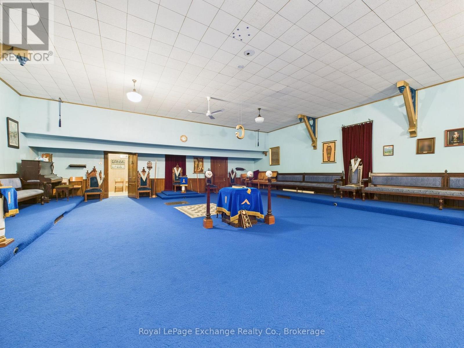 241 Centre Street, North Huron, Ontario  N0G 2W0 - Photo 18 - X12357086