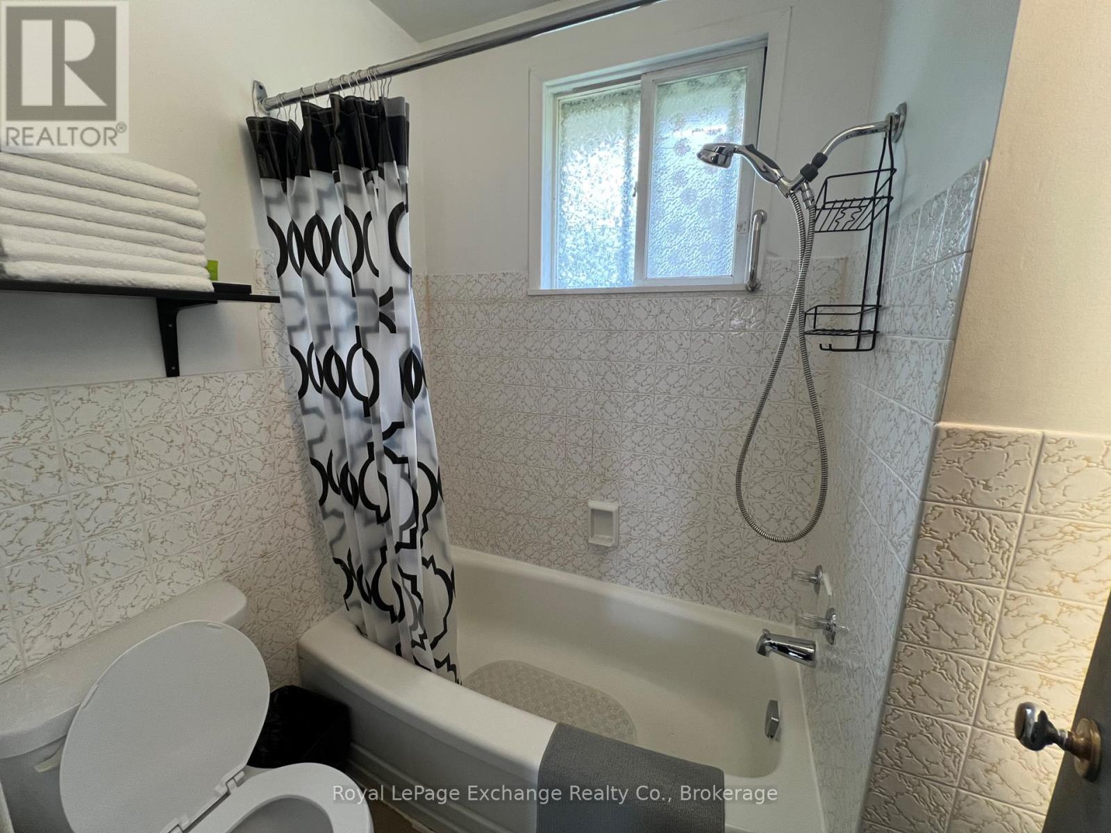 278 Railway Street, Saugeen Shores, Ontario  N0H 2L0 - Photo 13 - X12443980