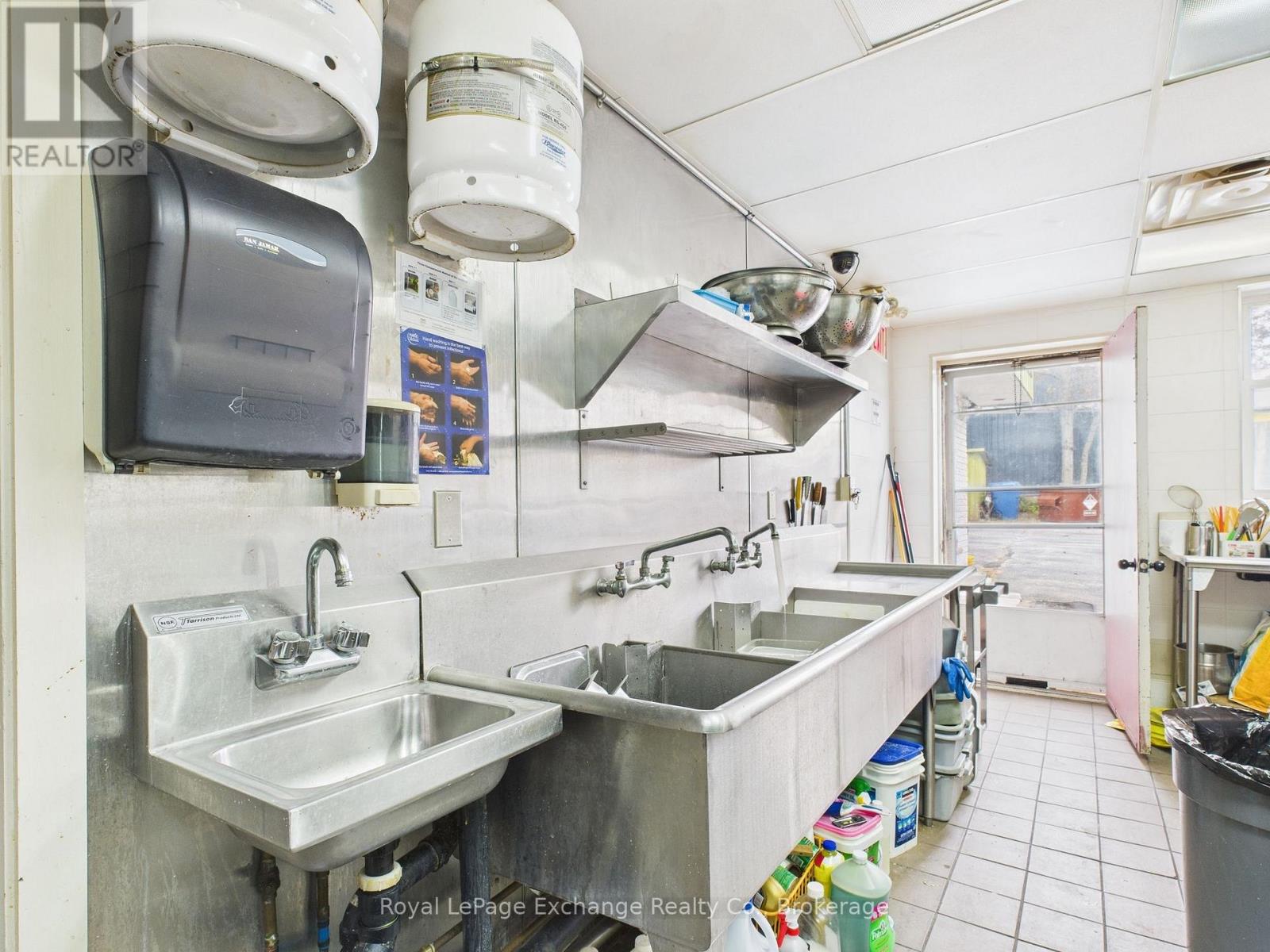 278 Railway Street, Saugeen Shores, Ontario  N0H 2L0 - Photo 33 - X12443980