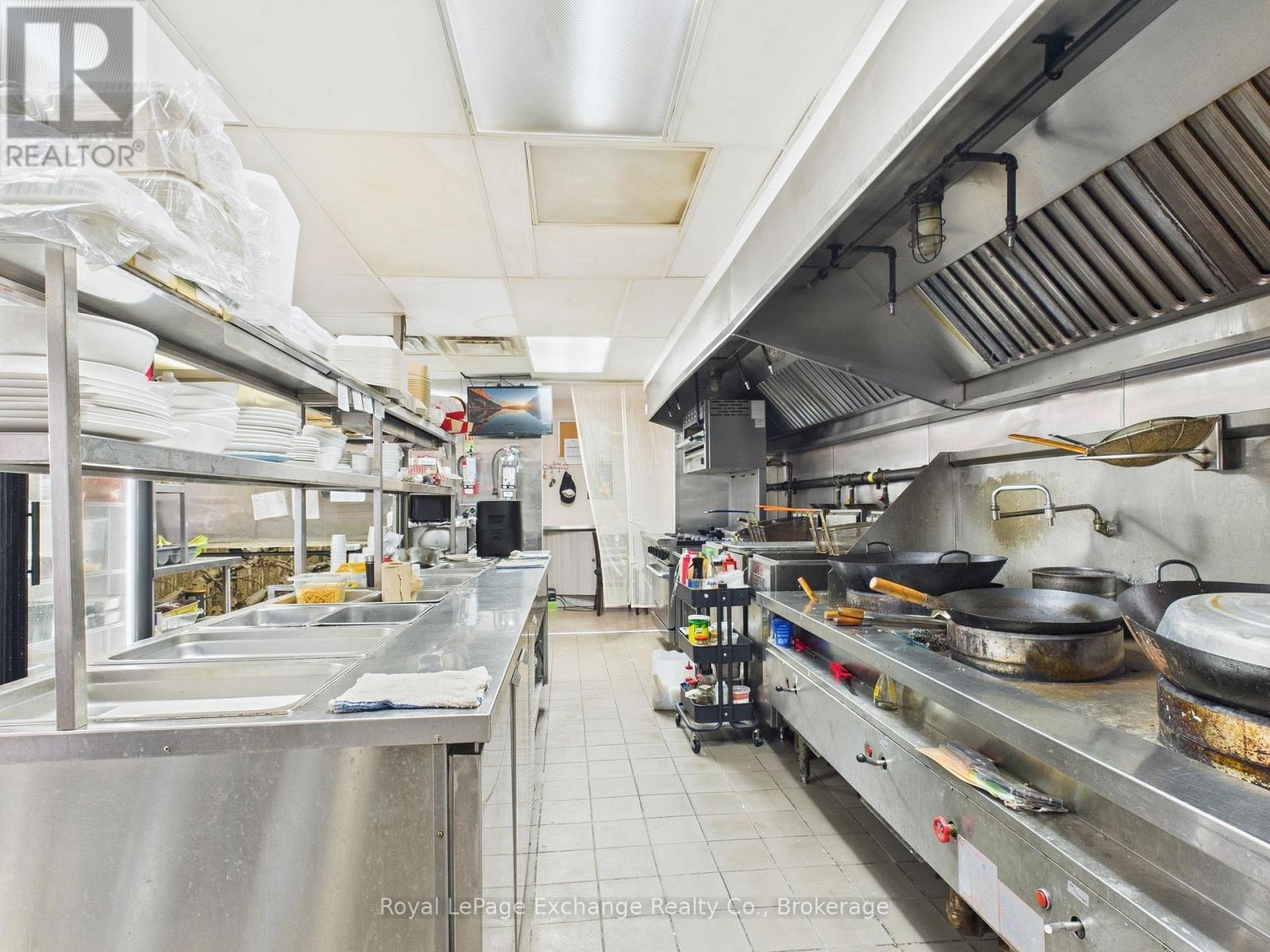 278 Railway Street, Saugeen Shores, Ontario  N0H 2L0 - Photo 30 - X12443980