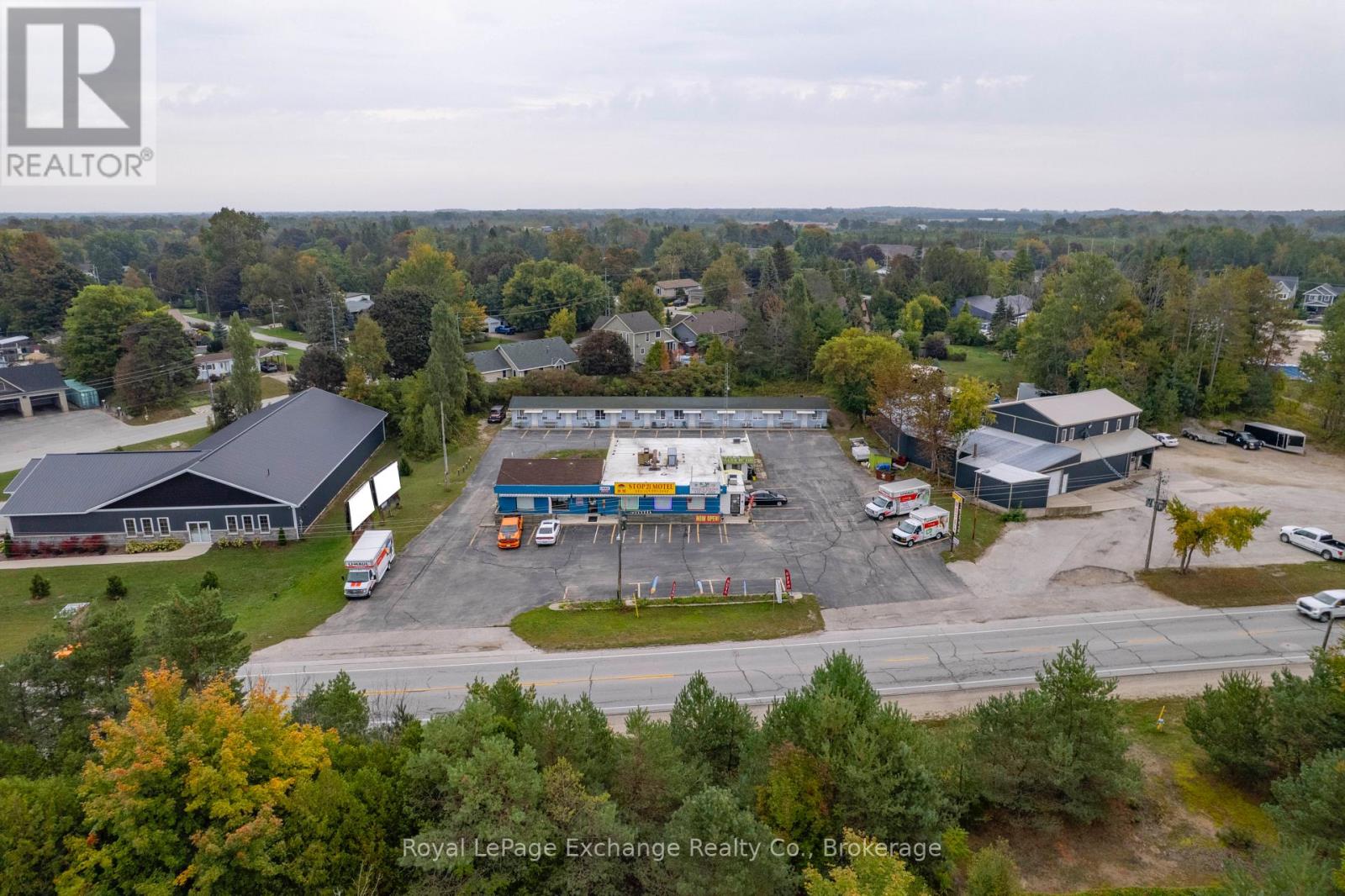 278 Railway Street, Saugeen Shores, Ontario  N0H 2L0 - Photo 7 - X12443980