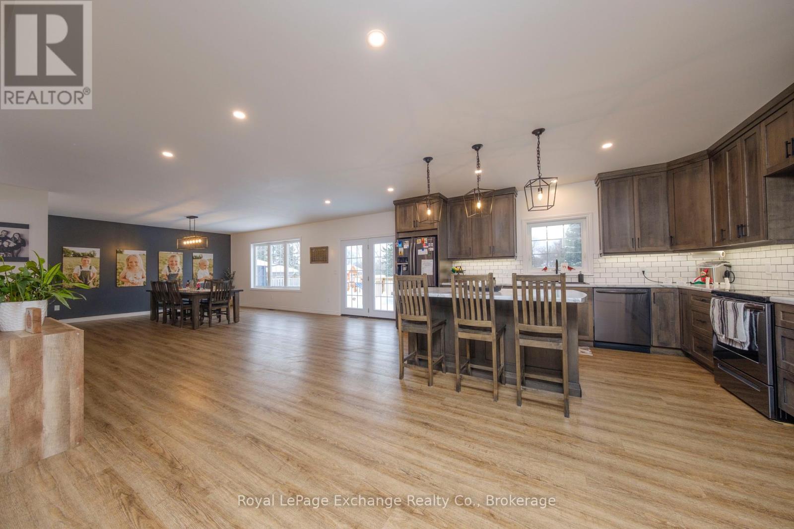 482 Wolsley Street, Huron-Kinloss, Ontario  N0G 2H0 - Photo 10 - X12603832