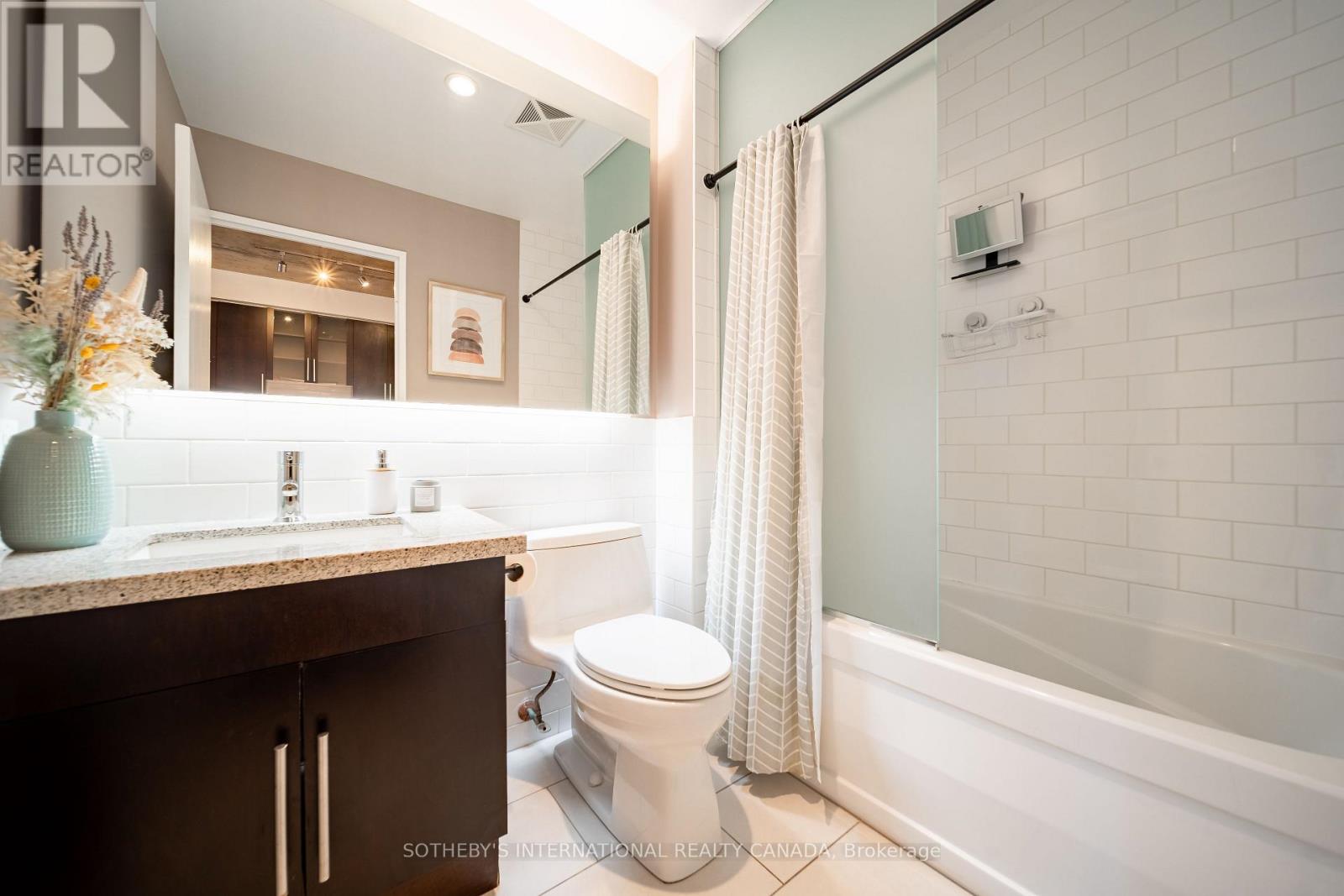 810 - 1005 King Street W, Toronto, Ontario  M6K 3M8 - Photo 15 - C12663896