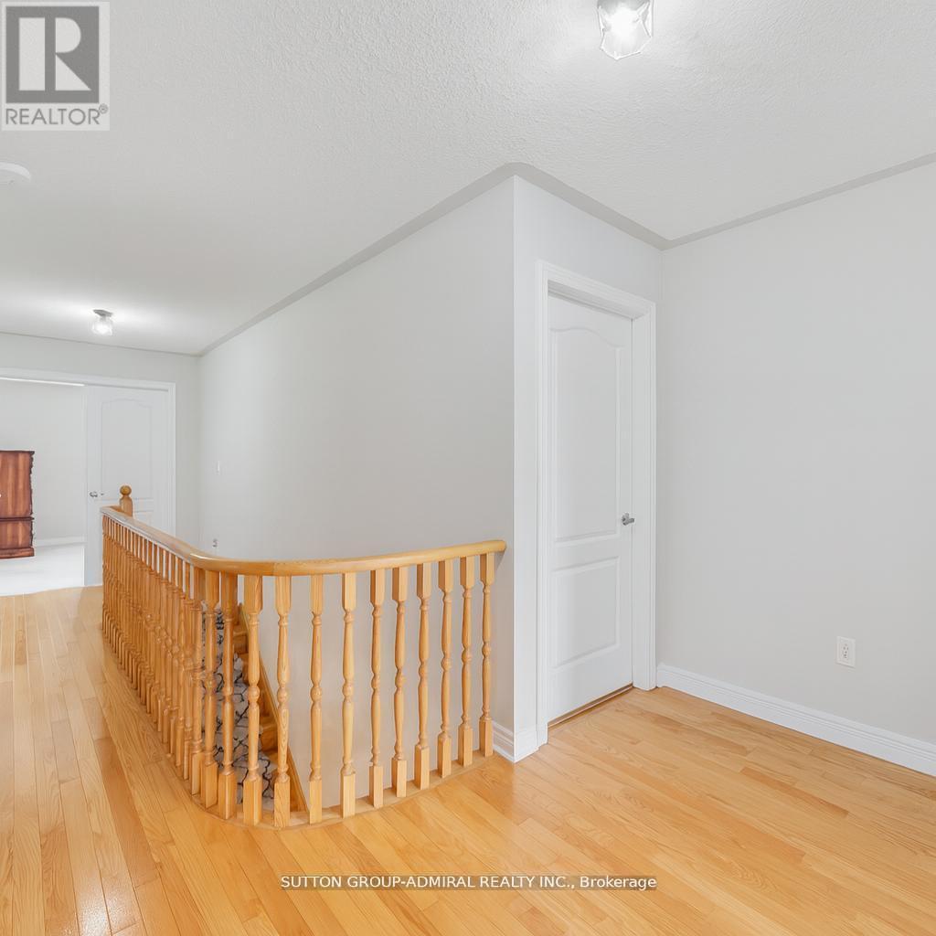 192 Chayna Crescent, Vaughan, Ontario  L6A 0L7 - Photo 14 - N12732434