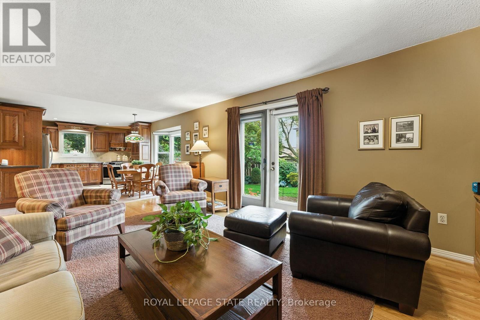 3 Atkins Drive, Hamilton, Ontario  L9C 6T6 - Photo 10 - X12680622