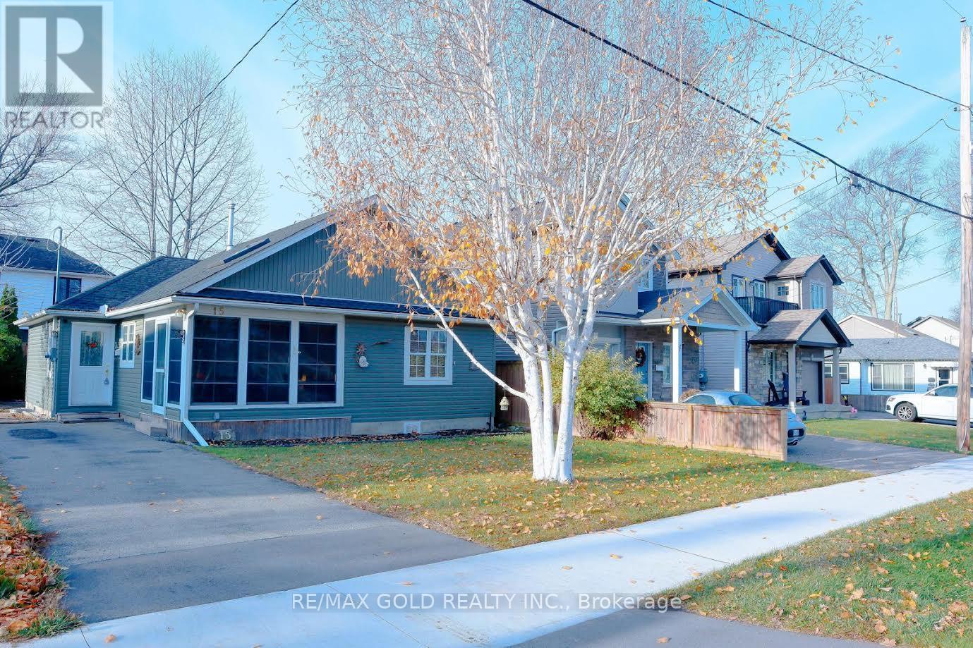 15 Shelley Avenue, St. Catharines, Ontario  L2N 5L4 - Photo 3 - X12730172