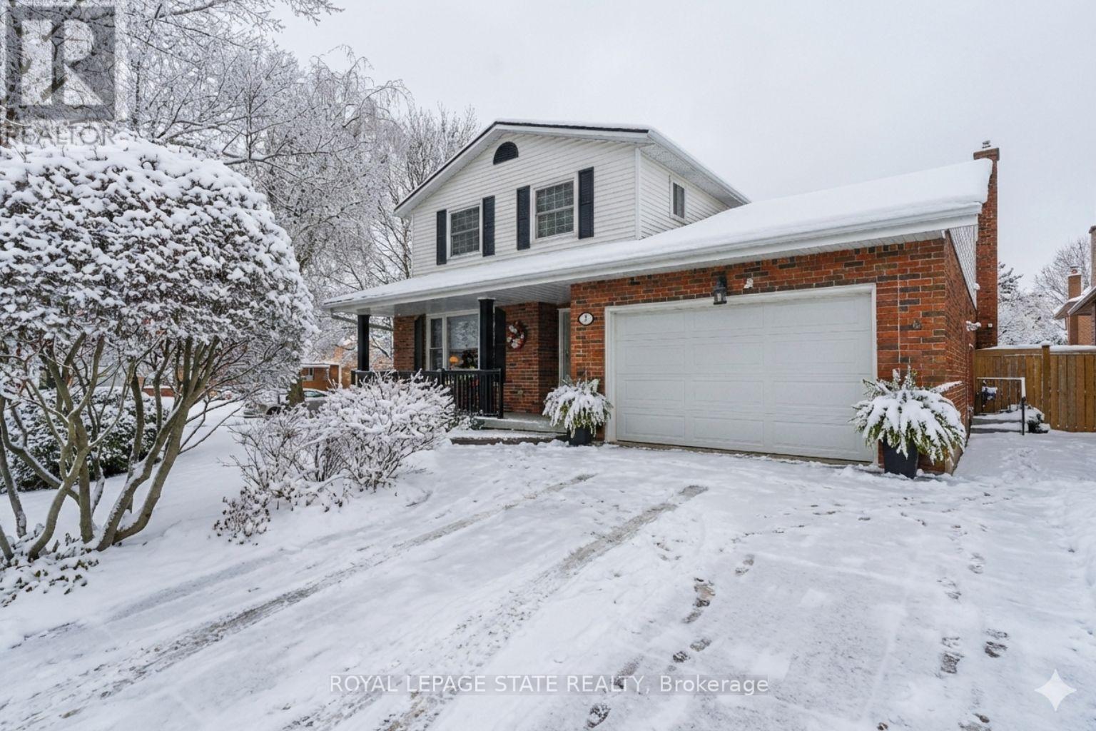 3 ATKINS DRIVE, Hamilton, Ontario