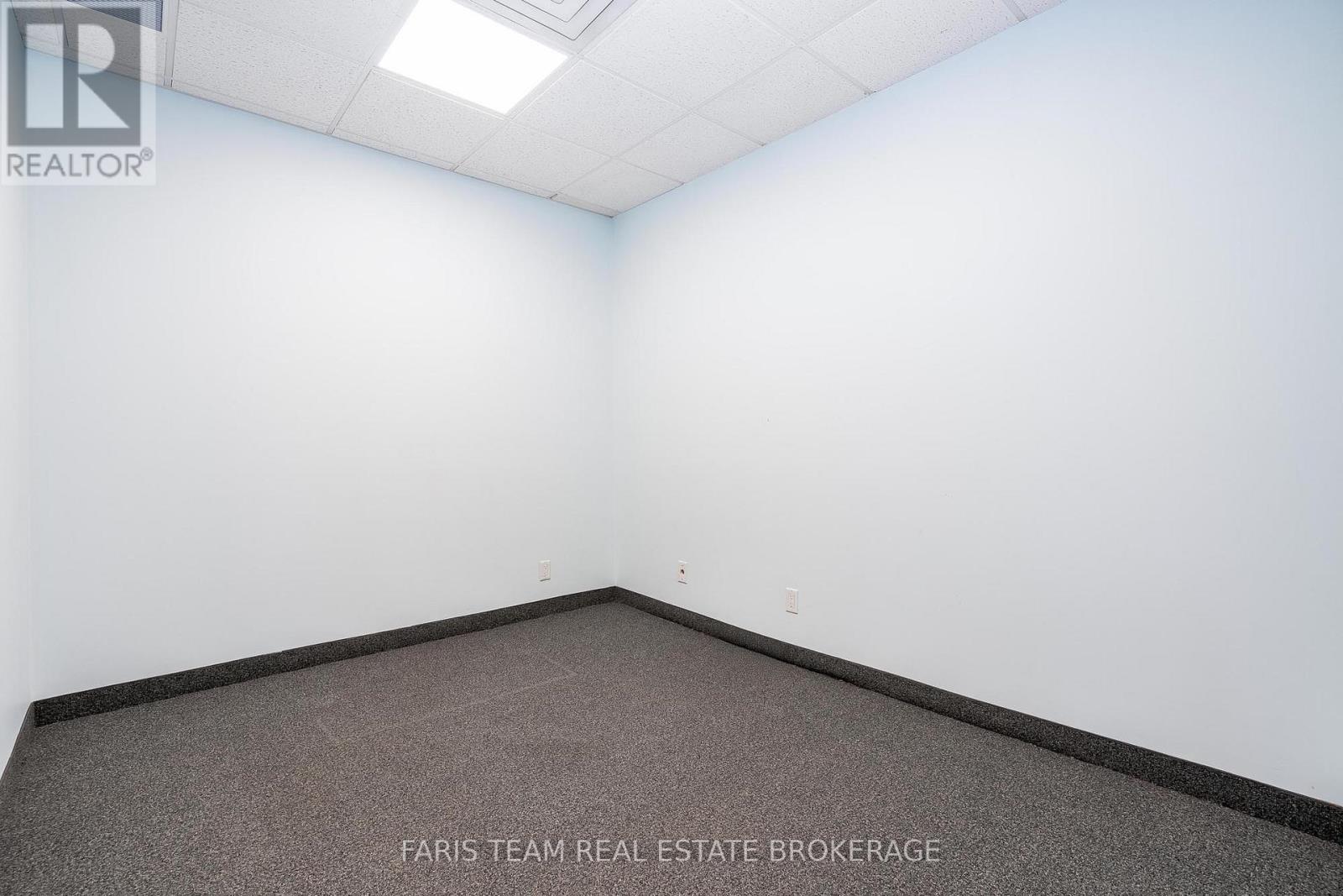 711 Yonge Street, Midland, Ontario  L4R 2E1 - Photo 14 - S12732456