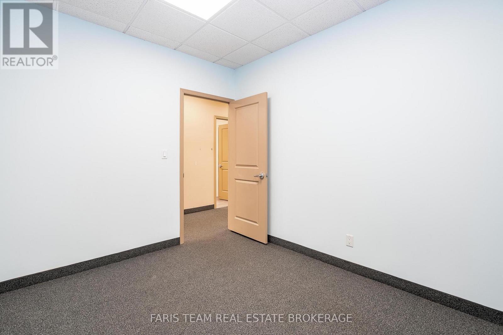 711 Yonge Street, Midland, Ontario  L4R 2E1 - Photo 15 - S12732456