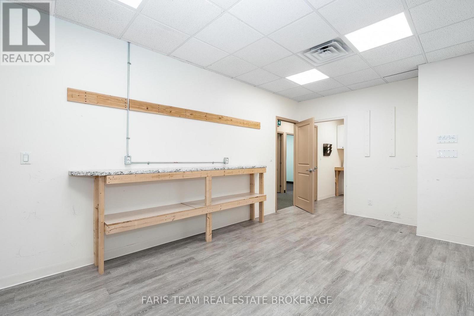 711 Yonge Street, Midland, Ontario  L4R 2E1 - Photo 19 - S12732456