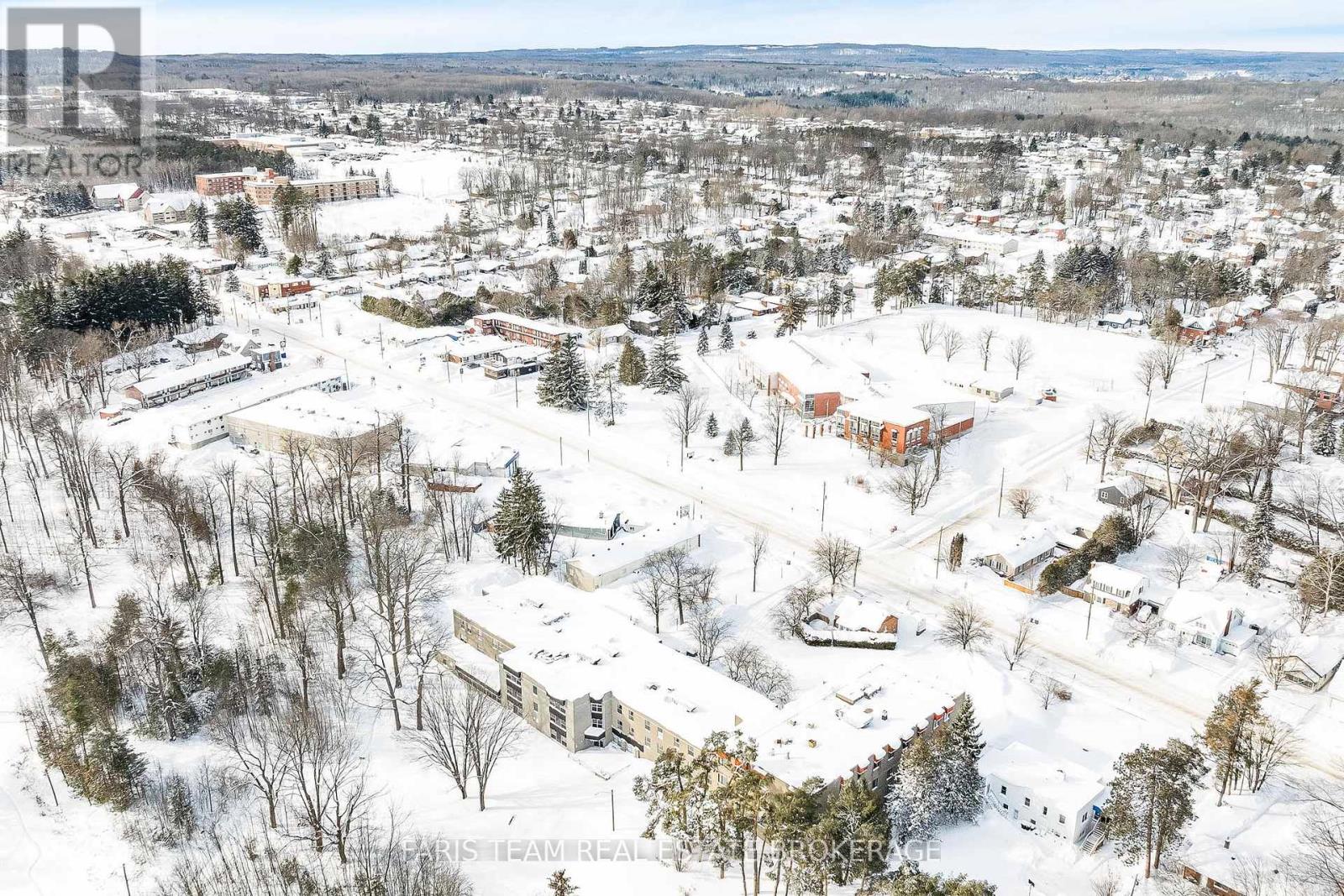 711 Yonge Street, Midland, Ontario  L4R 2E1 - Photo 45 - S12732456