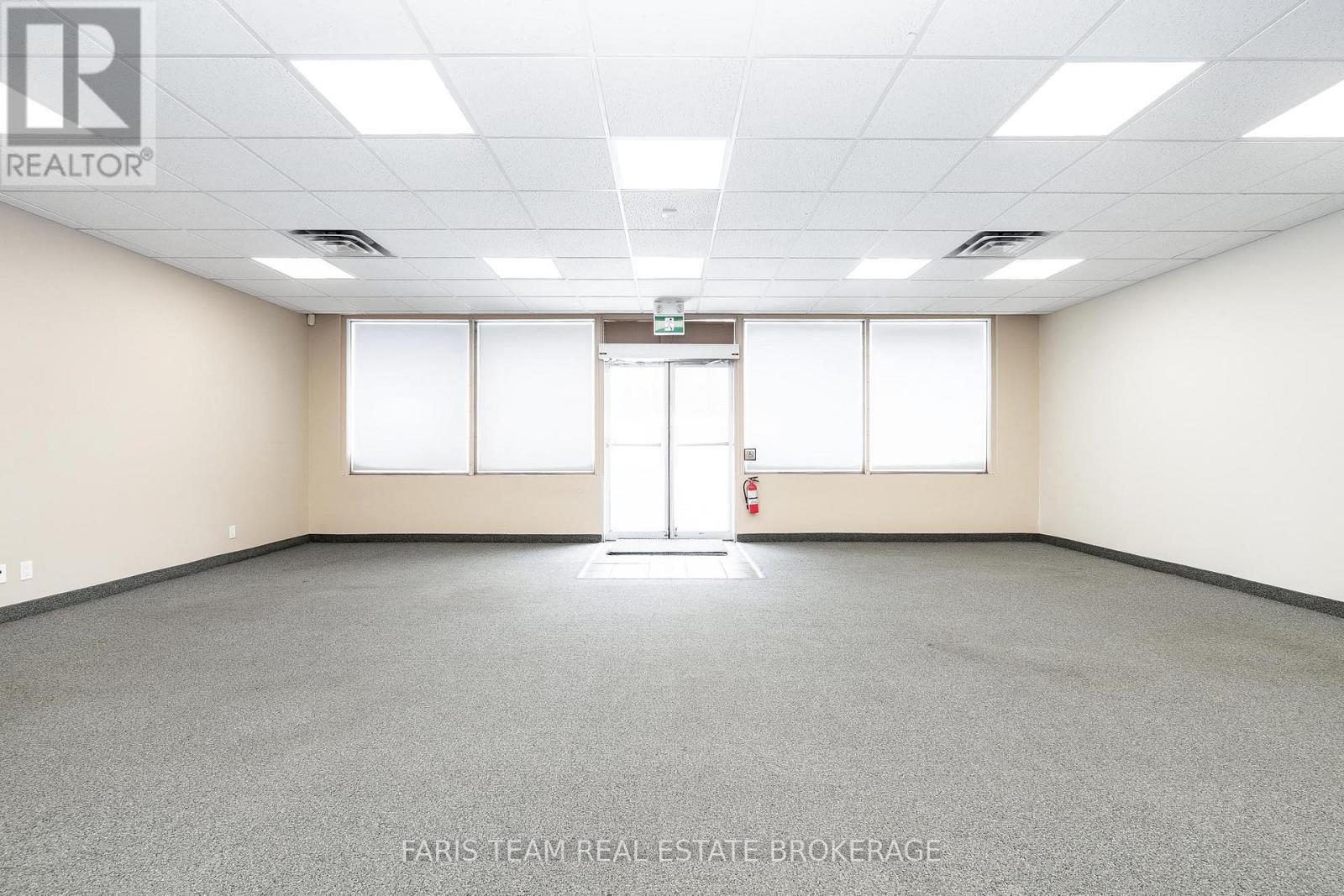 711 Yonge Street, Midland, Ontario  L4R 2E1 - Photo 7 - S12732456