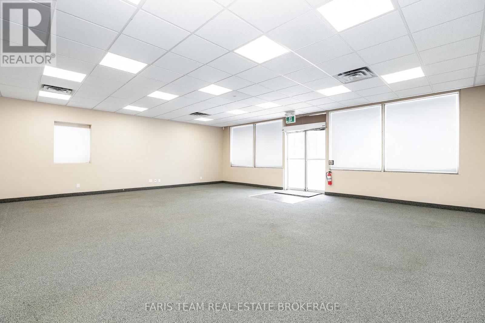 711 Yonge Street, Midland, Ontario  L4R 2E1 - Photo 8 - S12732456