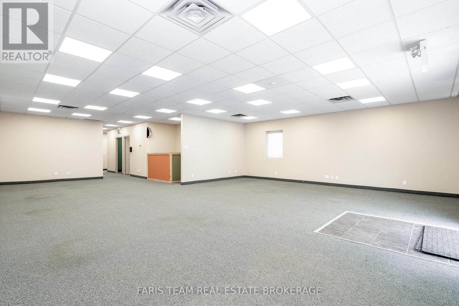 711 Yonge Street, Midland, Ontario  L4R 2E1 - Photo 9 - S12732456