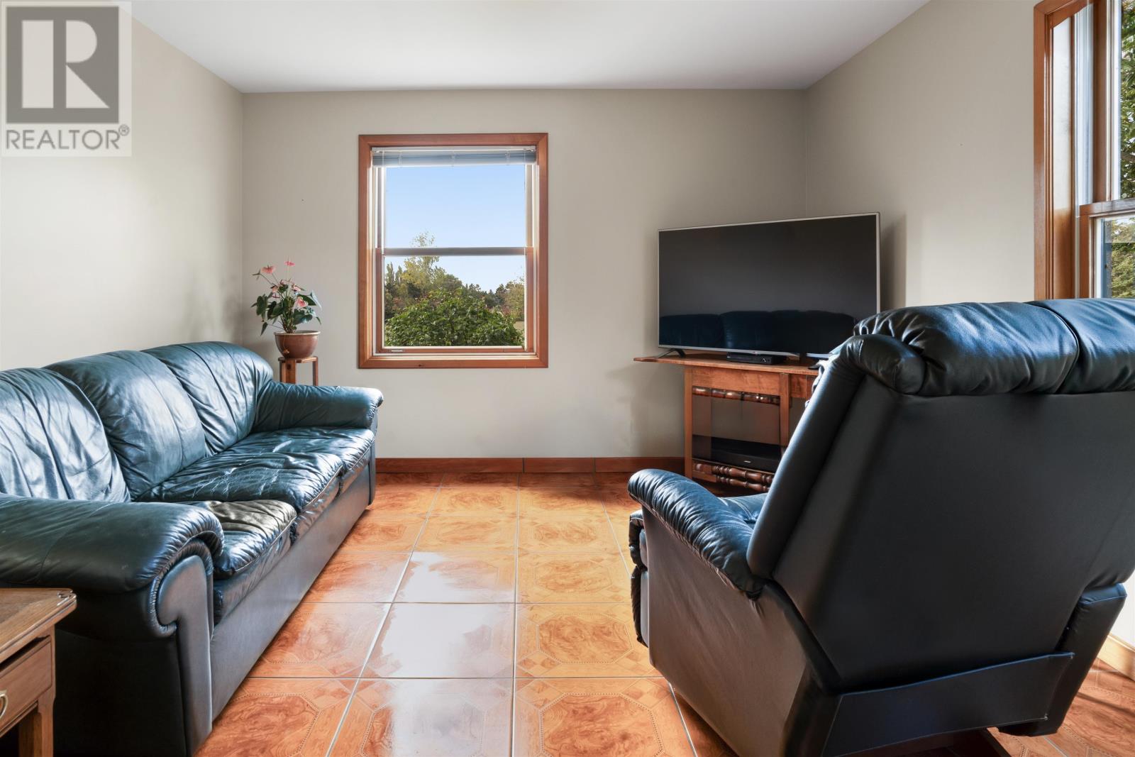 221 Pinette Road, Belfast, Prince Edward Island  C0A 1A0 - Photo 7 - 202601560