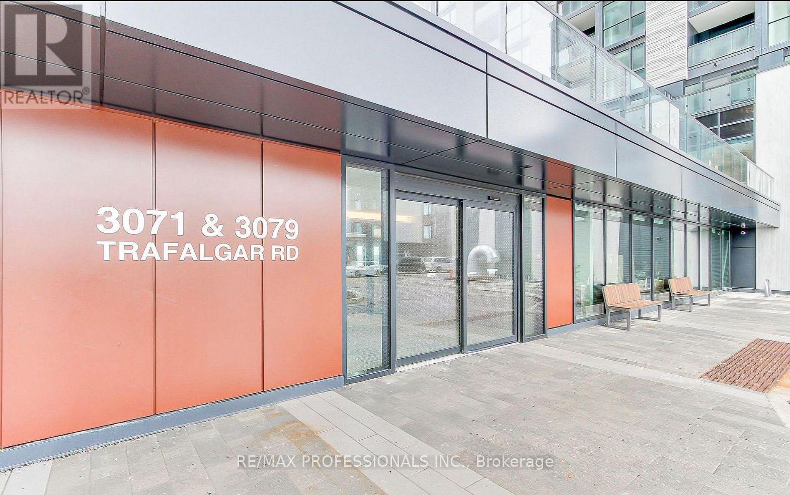 504 - 3071 Trafalgar Road, Oakville, Ontario  L6H 7E3 - Photo 2 - W12732454