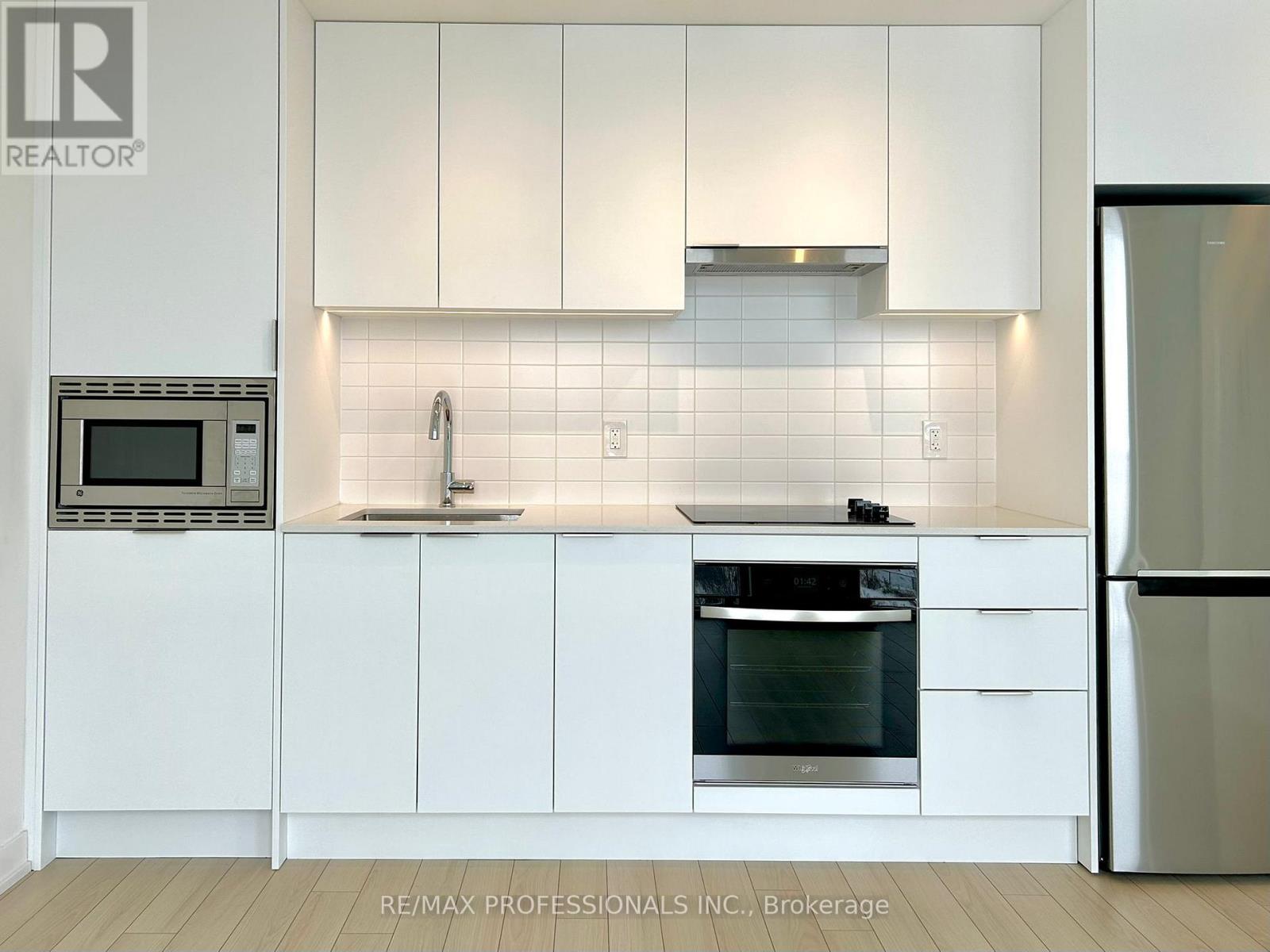 504 - 3071 Trafalgar Road, Oakville, Ontario  L6H 7E3 - Photo 7 - W12732454