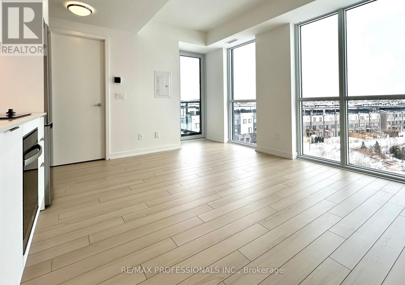 504 - 3071 Trafalgar Road, Oakville, Ontario  L6H 7E3 - Photo 9 - W12732454