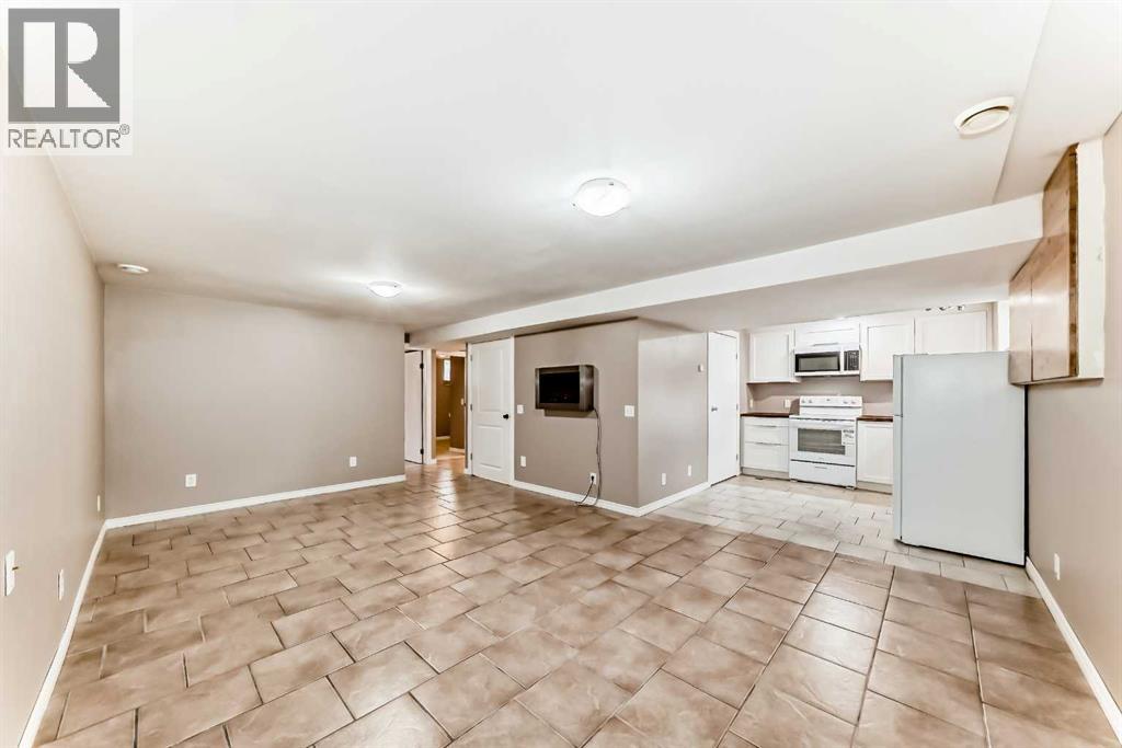 3042 31a Street Se, Calgary, Alberta  T2B 0S9 - Photo 31 - A2271381