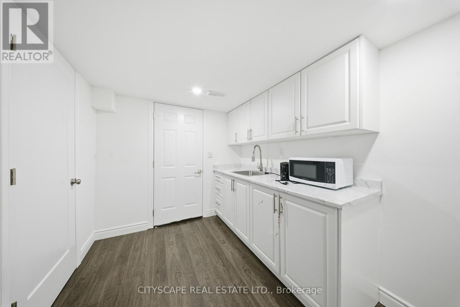 28 Celano Drive, Hamilton, Ontario  L8B 1V3 - Photo 40 - X12732406