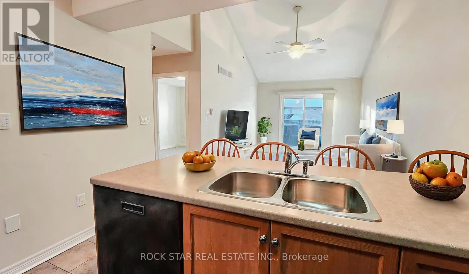 21 Bluegrass Crescent, St. Catharines, Ontario  L2P 0A8 - Photo 6 - X12732408