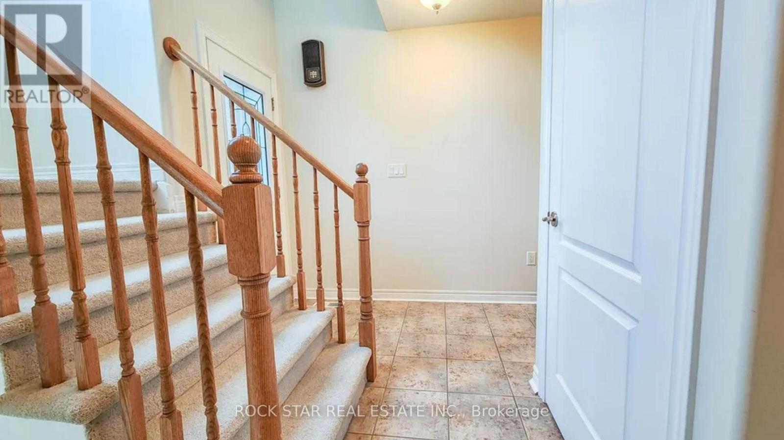 21 Bluegrass Crescent, St. Catharines, Ontario  L2P 0A8 - Photo 7 - X12732408