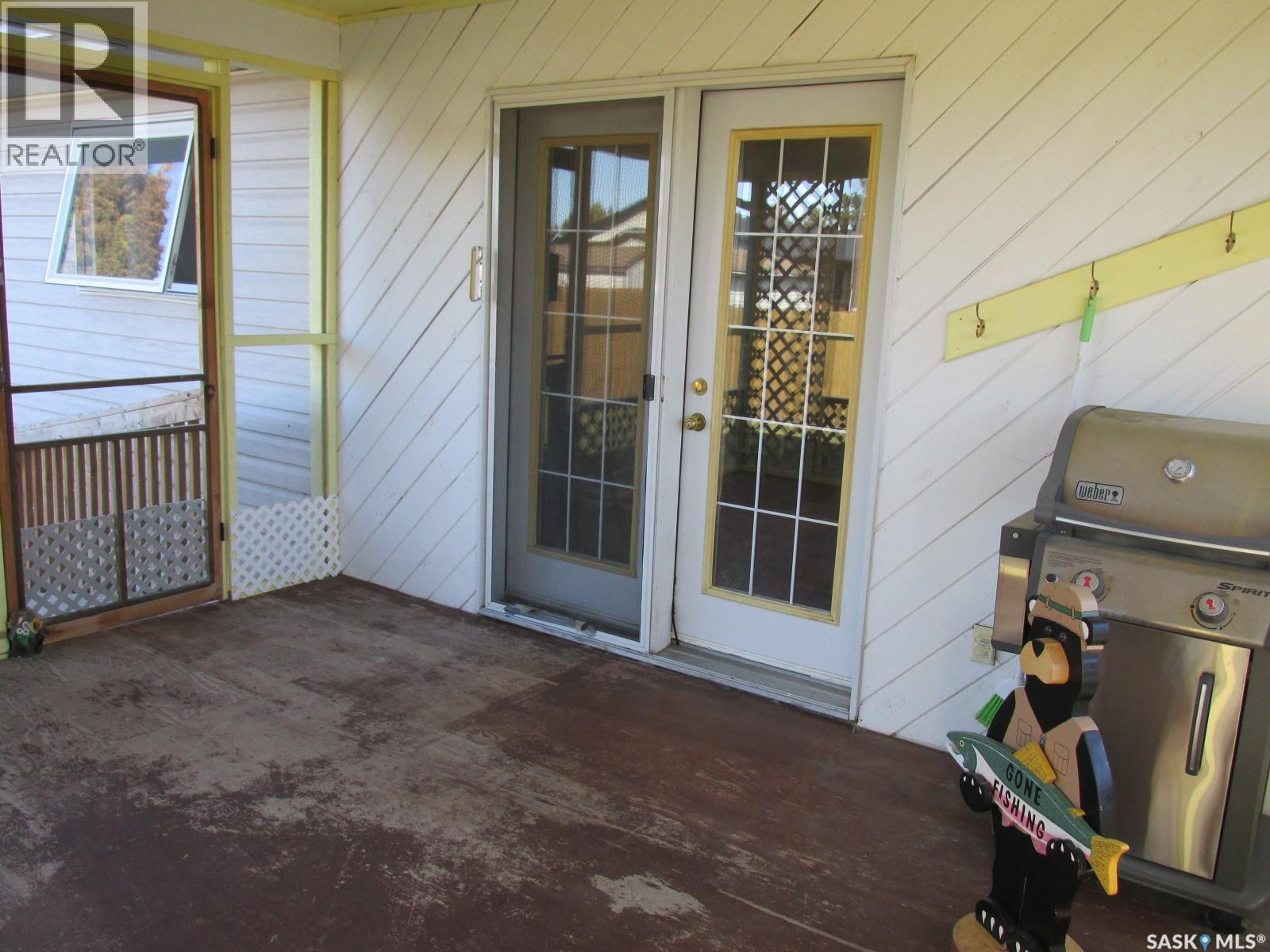 613 9th Avenue W, Nipawin, Saskatchewan  S0E 1E0 - Photo 16 - SK027472