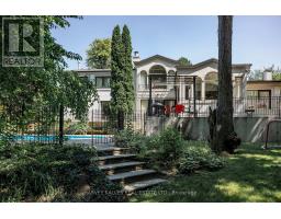 42 FIFESHIRE ROAD, Toronto, Ontario
