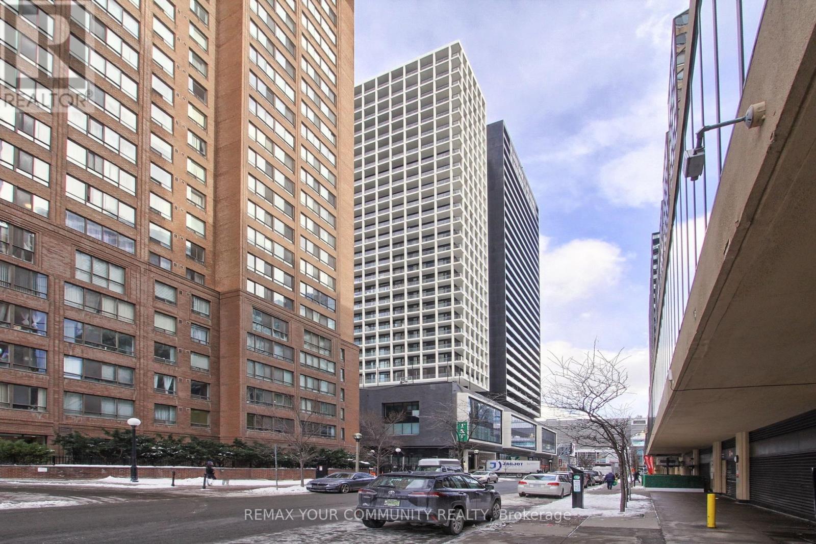 1208 - 20 Edward Street, Toronto, Ontario  M5G 0C5 - Photo 3 - C12731768