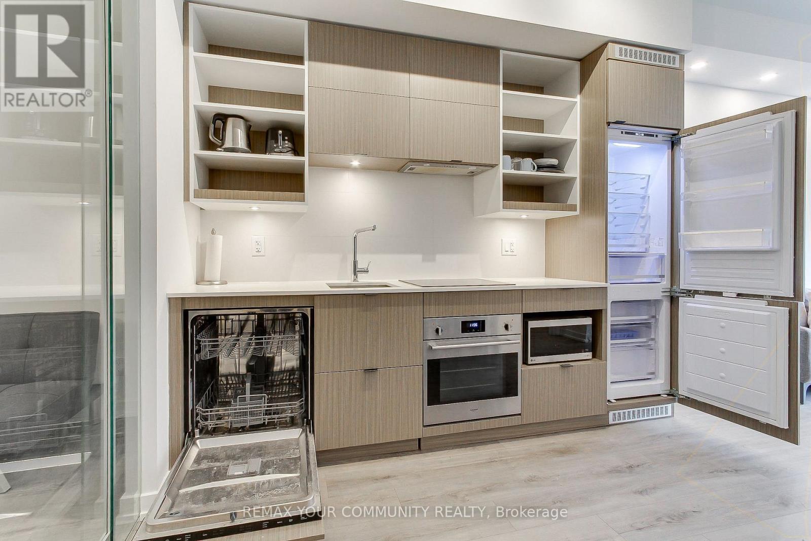 1208 - 20 Edward Street, Toronto, Ontario  M5G 0C5 - Photo 15 - C12731768