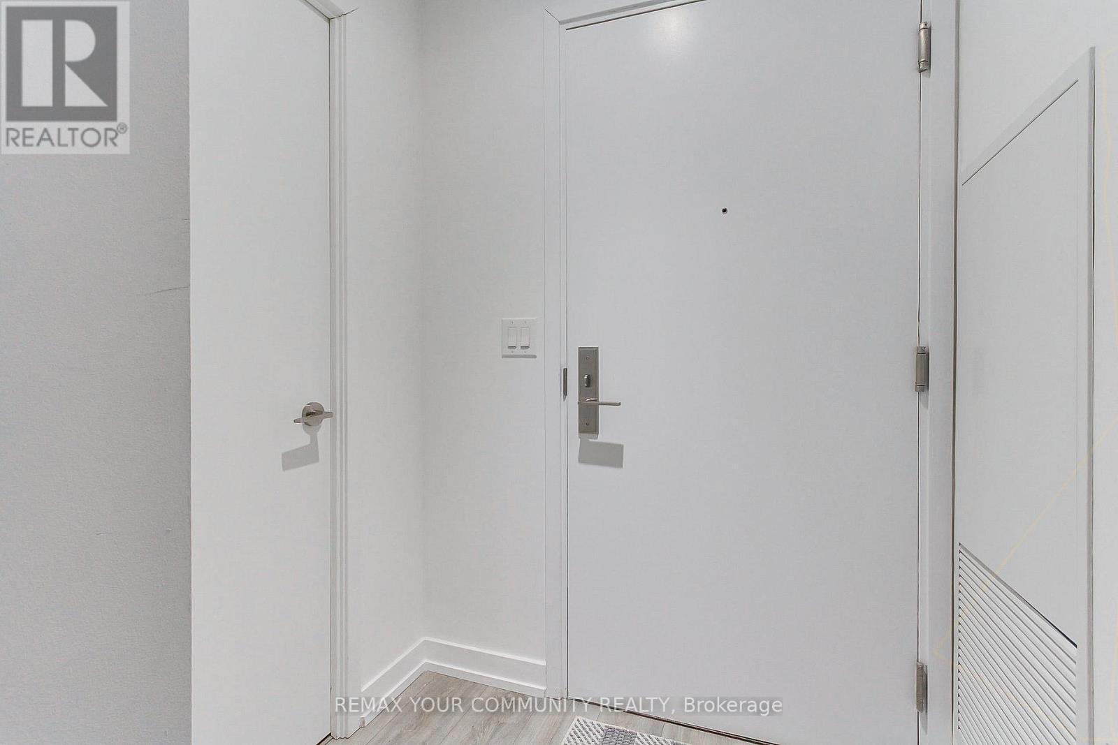 1208 - 20 Edward Street, Toronto, Ontario  M5G 0C5 - Photo 8 - C12731768