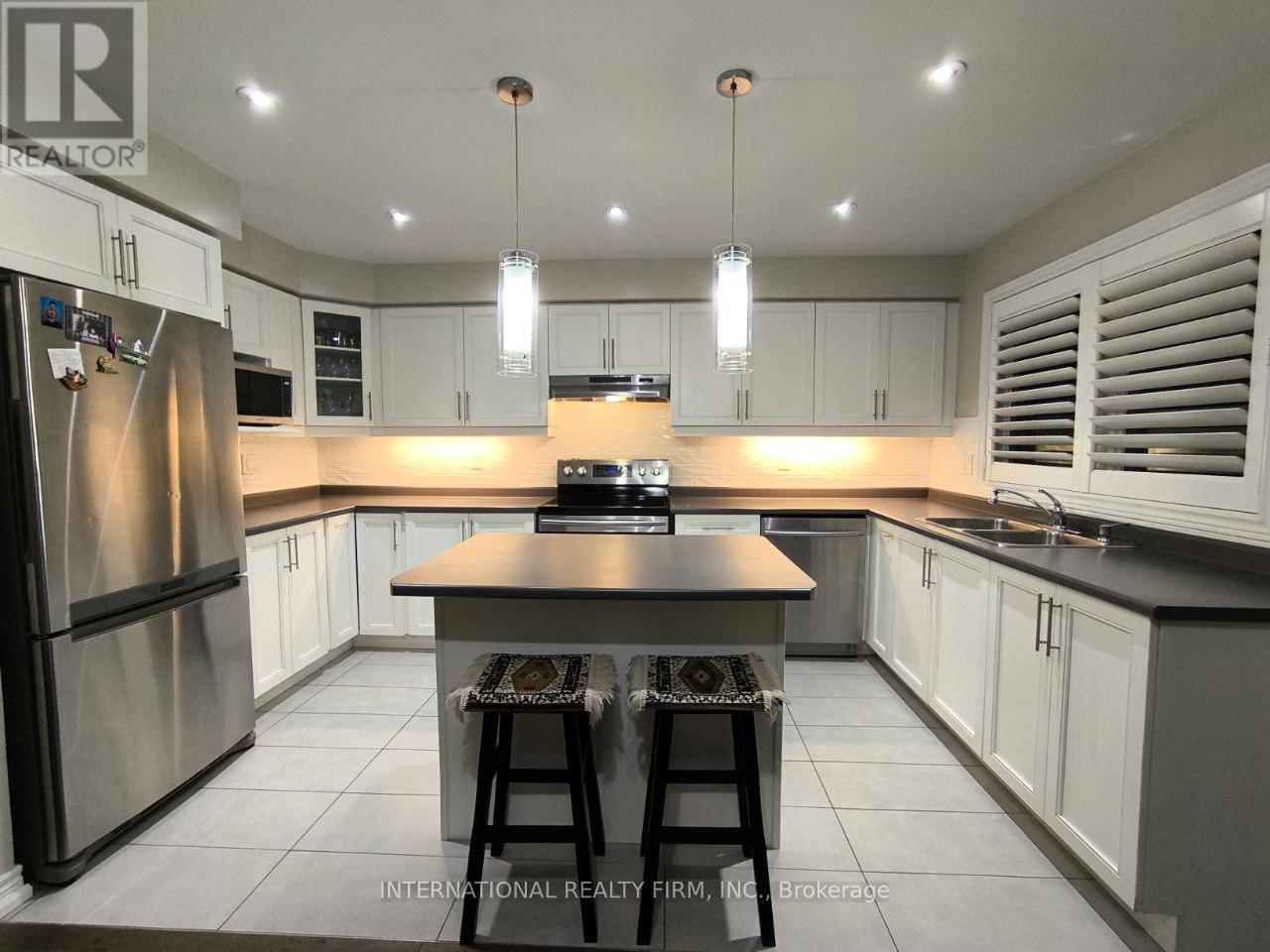 110 Swenson Street, New Tecumseth, Ontario  L9R 0K2 - Photo 13 - N12678838