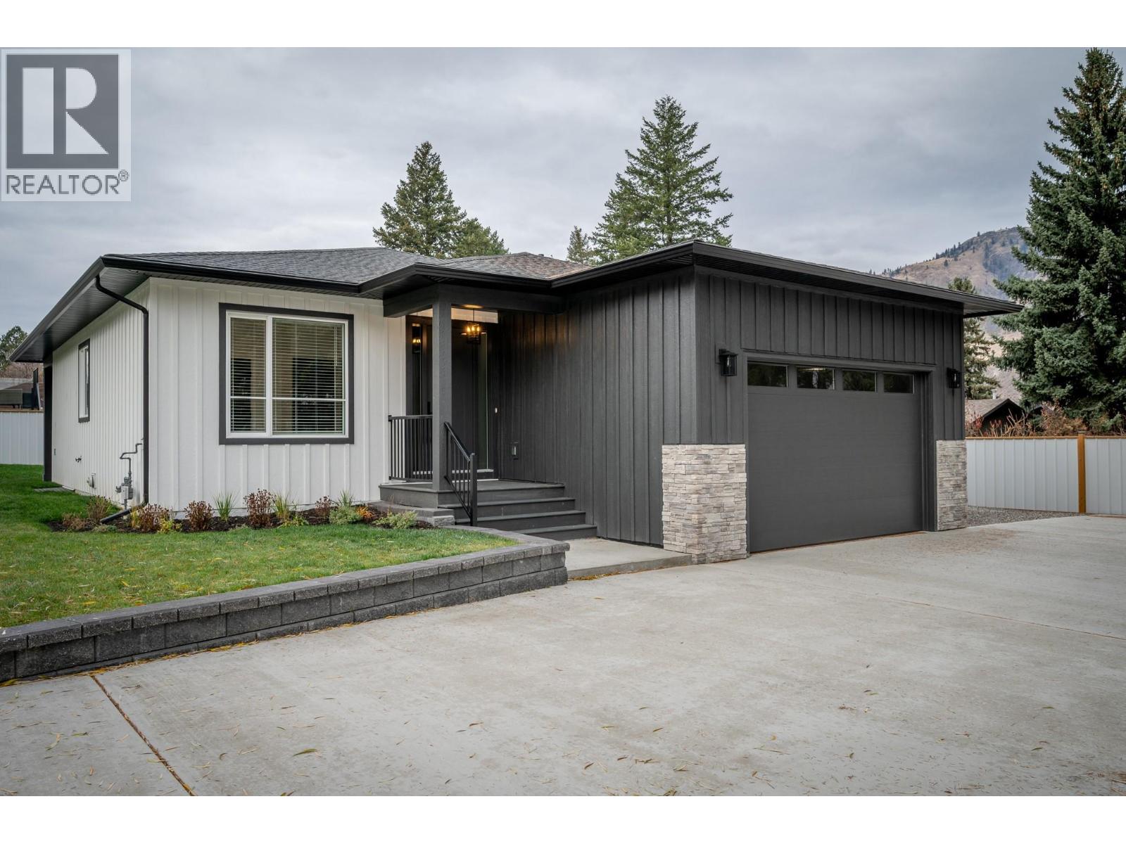 2244 Valleyview Drive, Kamloops, British Columbia