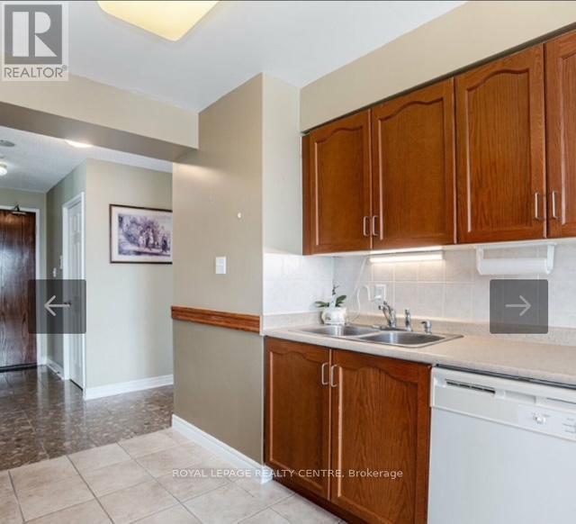 2203 - 156 Enfield Place, Mississauga, Ontario  L5B 4L8 - Photo 10 - W12728798