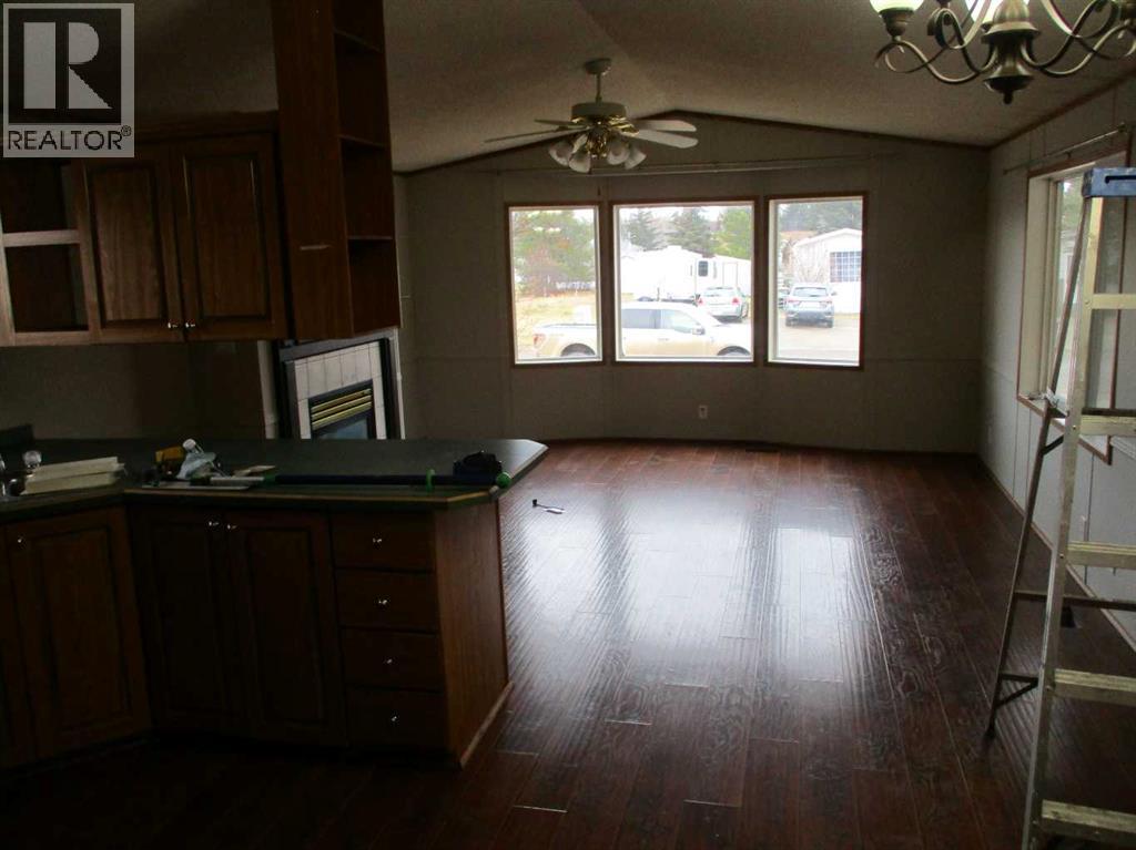 912 2a Street, Manning, Alberta  T0H 2M0 - Photo 3 - A2267733