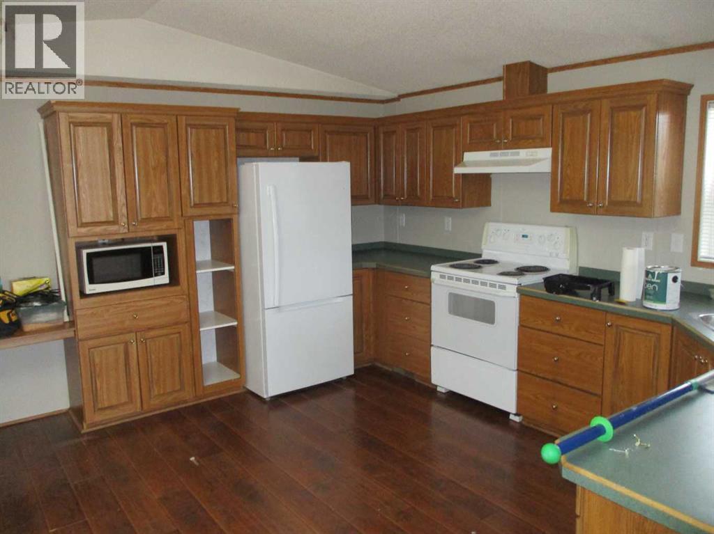 912 2a Street, Manning, Alberta  T0H 2M0 - Photo 4 - A2267733