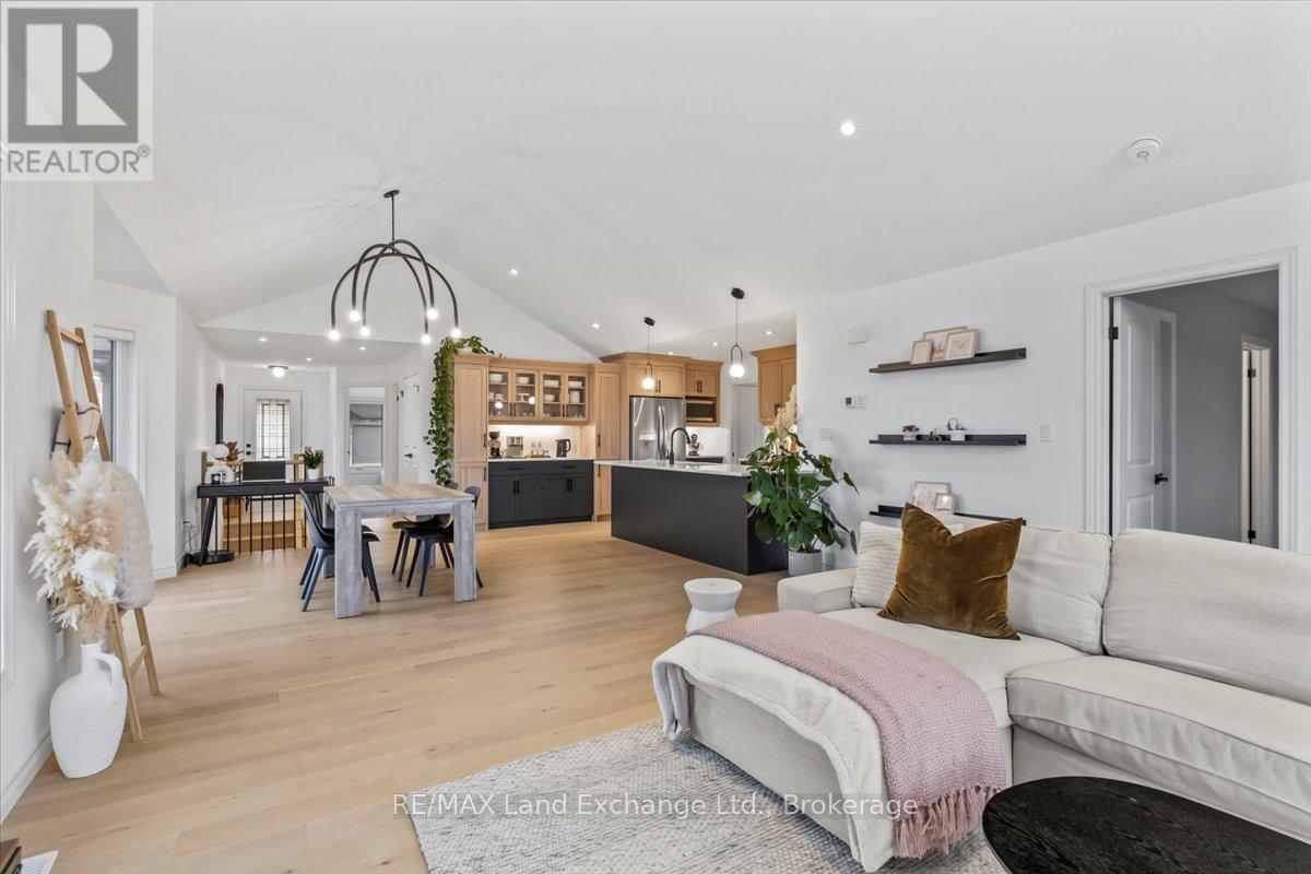 23 - 560 Devonshire Road, Saugeen Shores, Ontario  N0H 2C3 - Photo 11 - X12732674