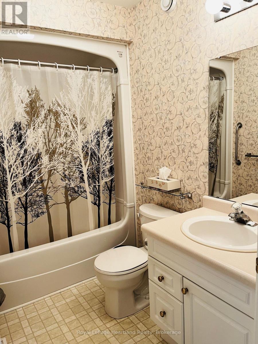 19 - 30 Ann Street, St. Marys, Ontario  N4X 1C8 - Photo 7 - X12732690