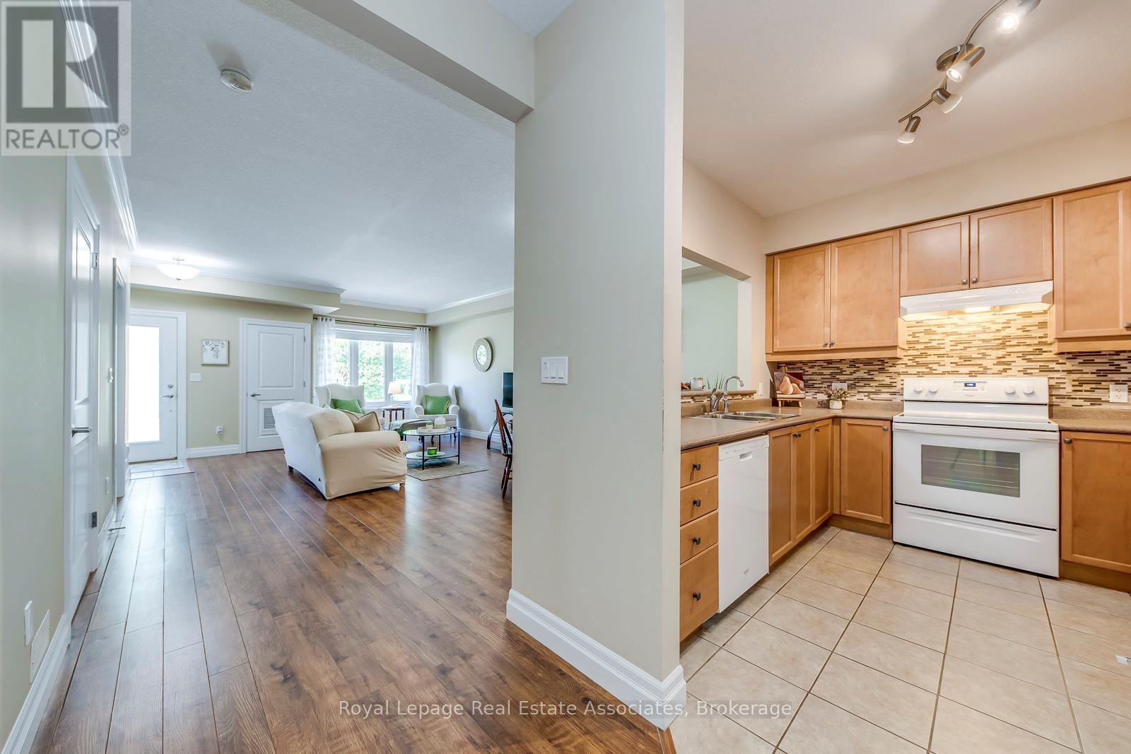 221 - 760 Woodhill Drive, Centre Wellington, Ontario  N1M 3W5 - Photo 13 - X12437089