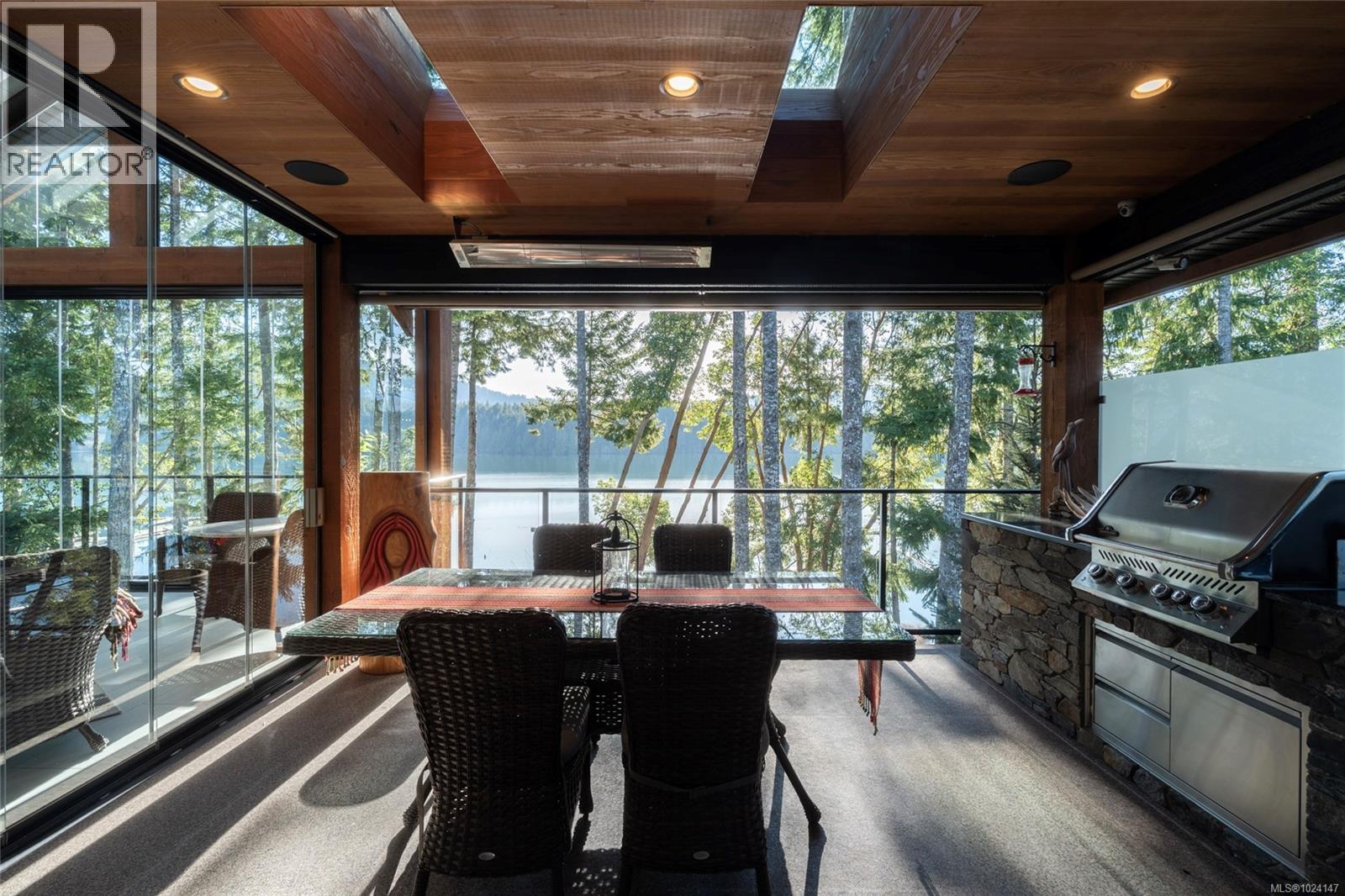 7342 Lakefront Pl, Lake Cowichan, British Columbia  V0R 2G0 - Photo 32 - 1024147