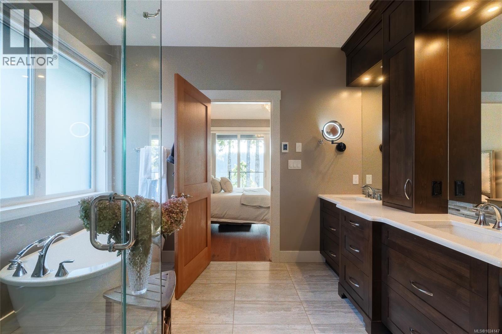 7342 Lakefront Pl, Lake Cowichan, British Columbia  V0R 2G0 - Photo 48 - 1024147