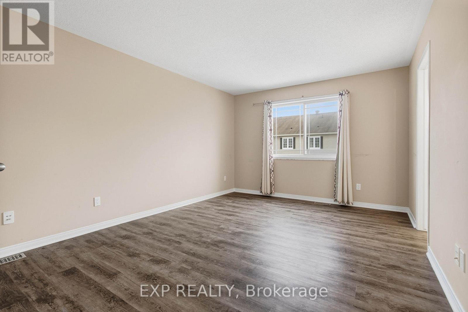 705 Regiment Avenue, Ottawa, Ontario  K2M 0E3 - Photo 20 - X12732540