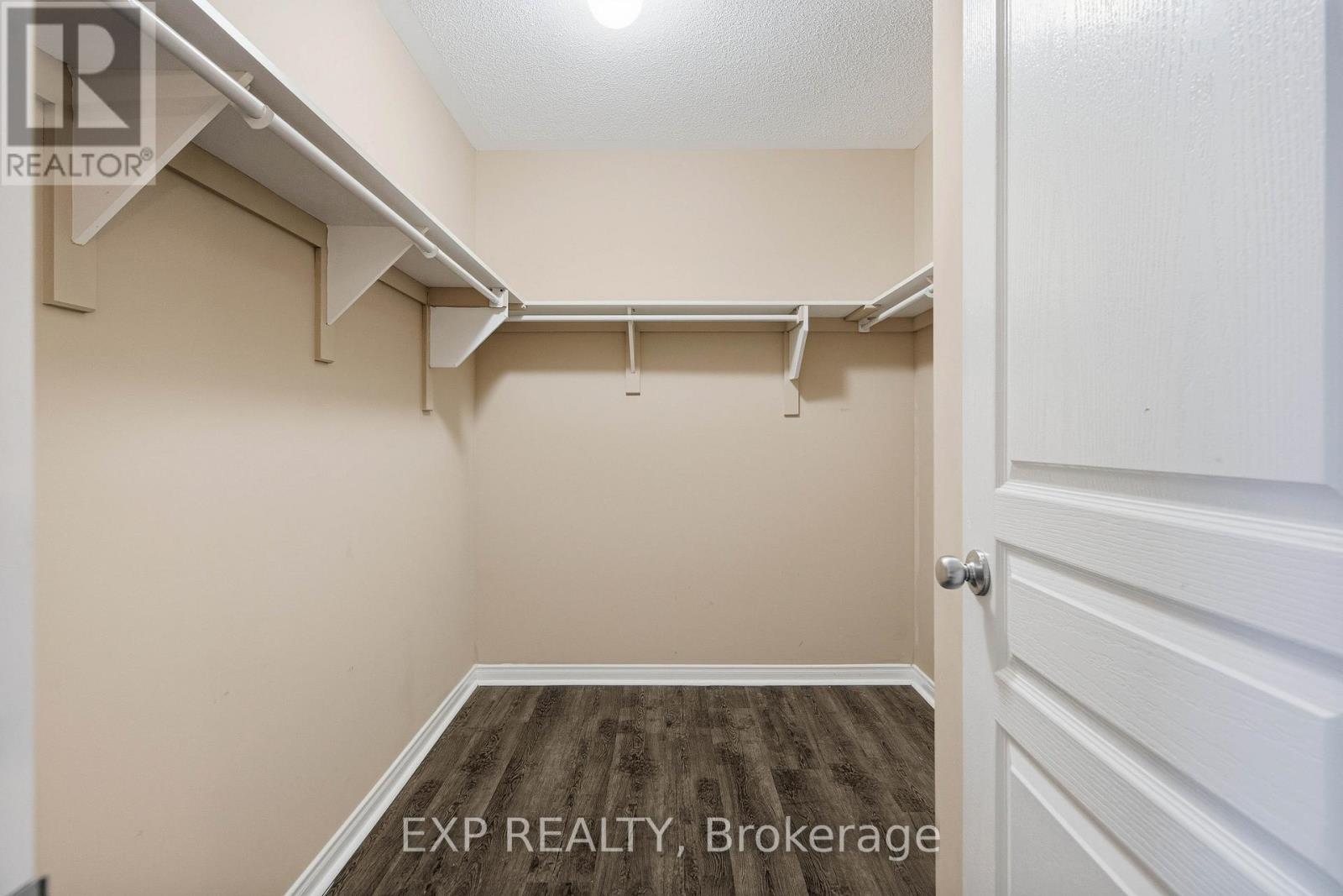 705 Regiment Avenue, Ottawa, Ontario  K2M 0E3 - Photo 26 - X12732540