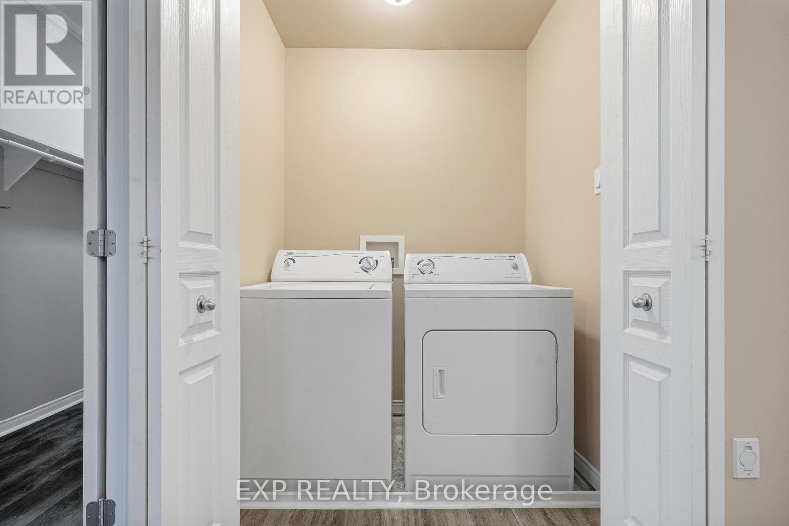 705 Regiment Avenue, Ottawa, Ontario  K2M 0E3 - Photo 35 - X12732540