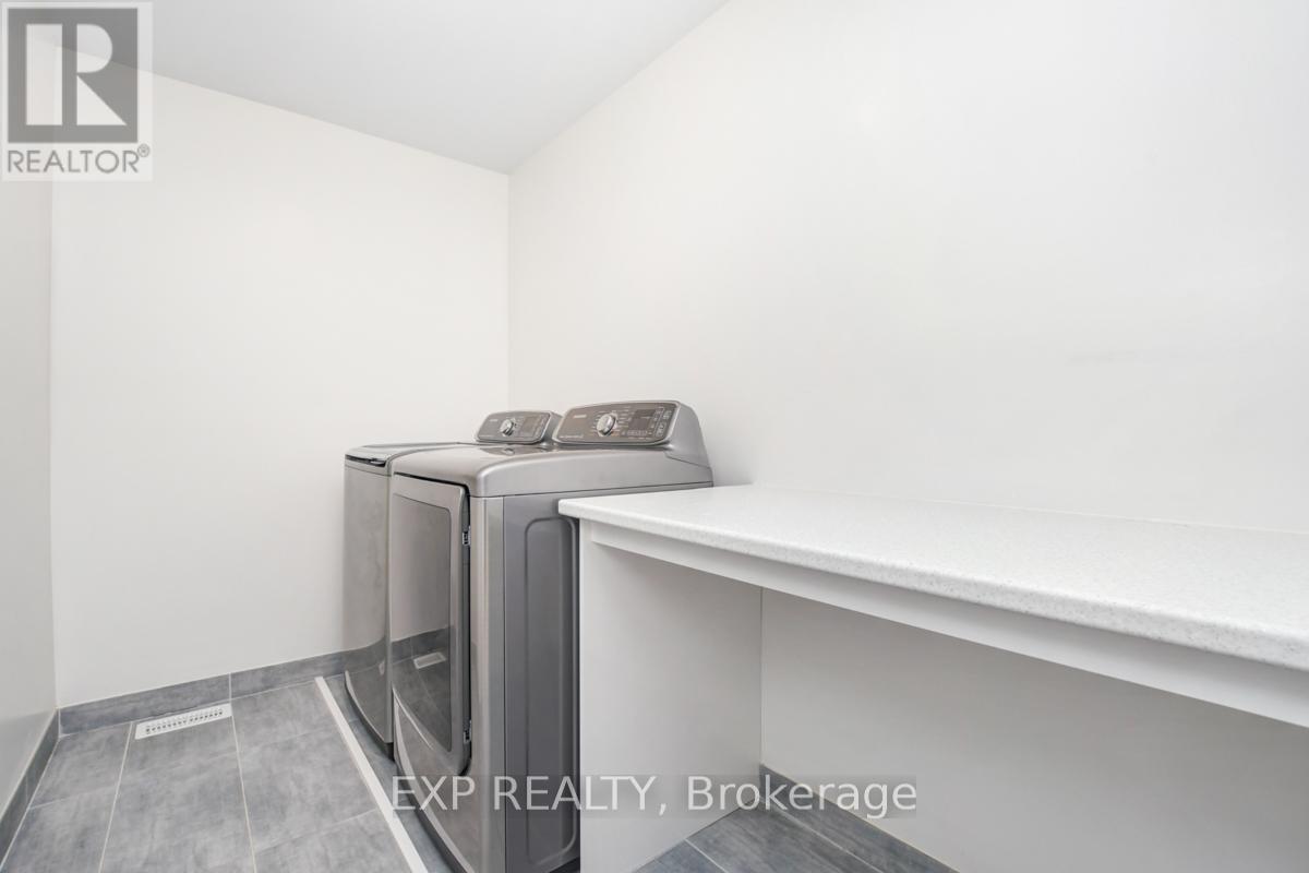 575 Rathburn Lane, Ottawa, Ontario  K1T 0T3 - Photo 35 - X12732608