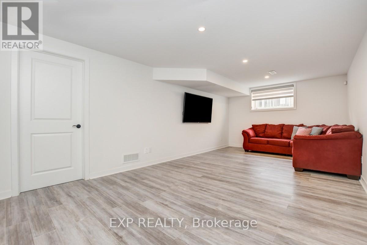 575 Rathburn Lane, Ottawa, Ontario  K1T 0T3 - Photo 36 - X12732608