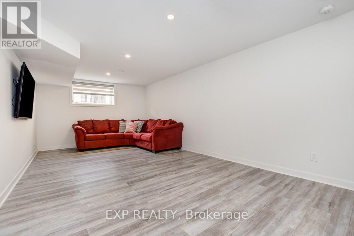 575 Rathburn Lane, Ottawa, Ontario  K1T 0T3 - Photo 37 - X12732608