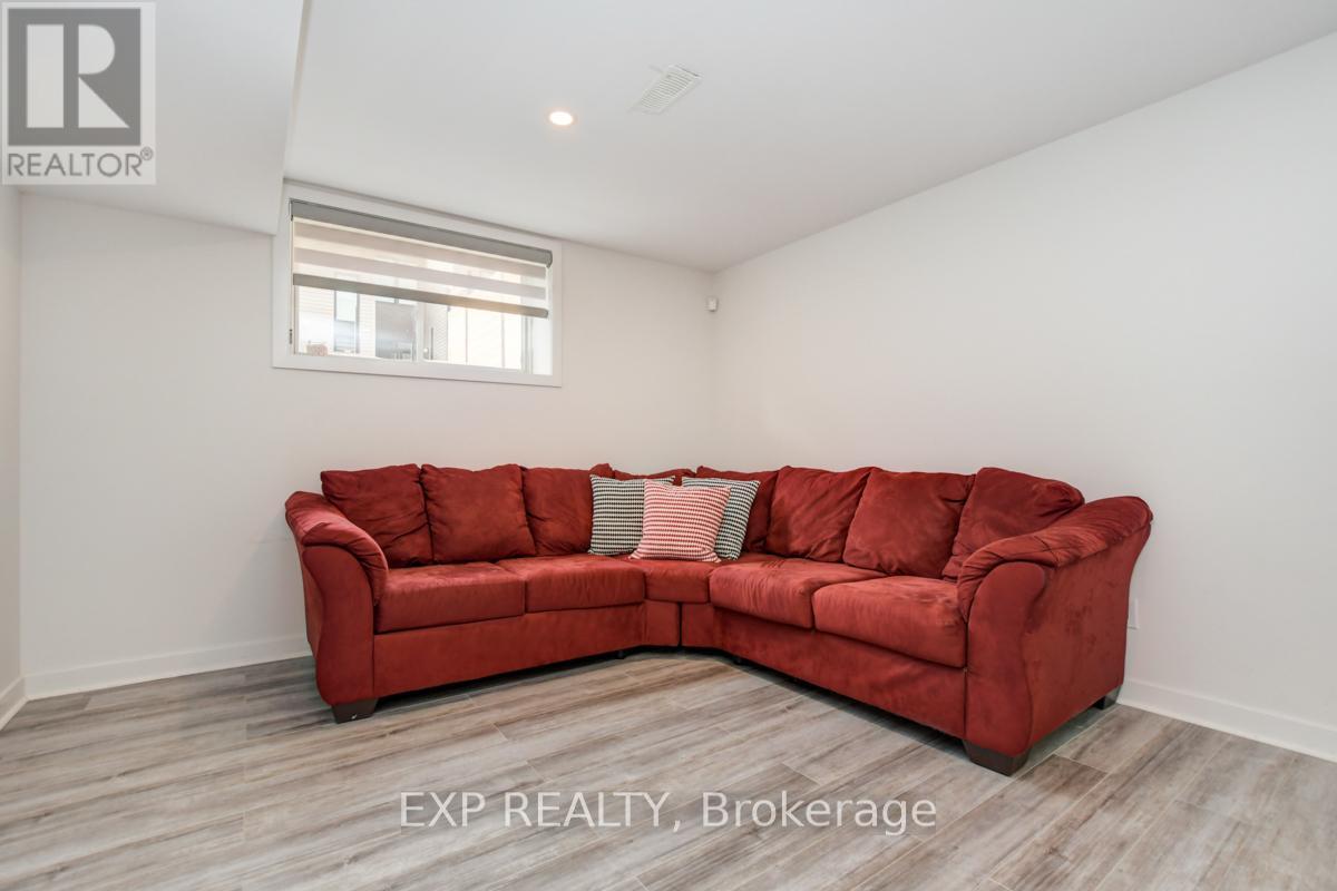 575 Rathburn Lane, Ottawa, Ontario  K1T 0T3 - Photo 38 - X12732608
